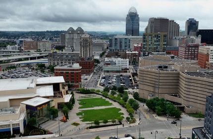 How to Get Rid of Spring Webworms or Eastern Tent Caterpillars | Davey ...